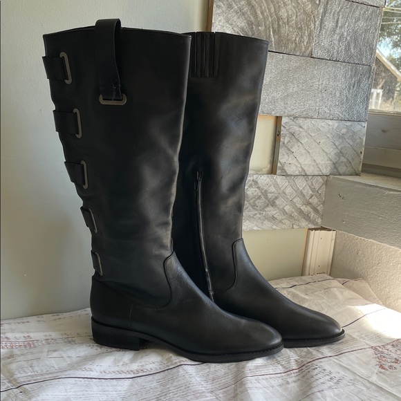 Arturo Chiang Black Buckle Heeled Boots - Picture 3 of 9